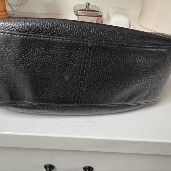 Kate Spade Elegant Black Leather Hobo Bag - Picture 2 of 8